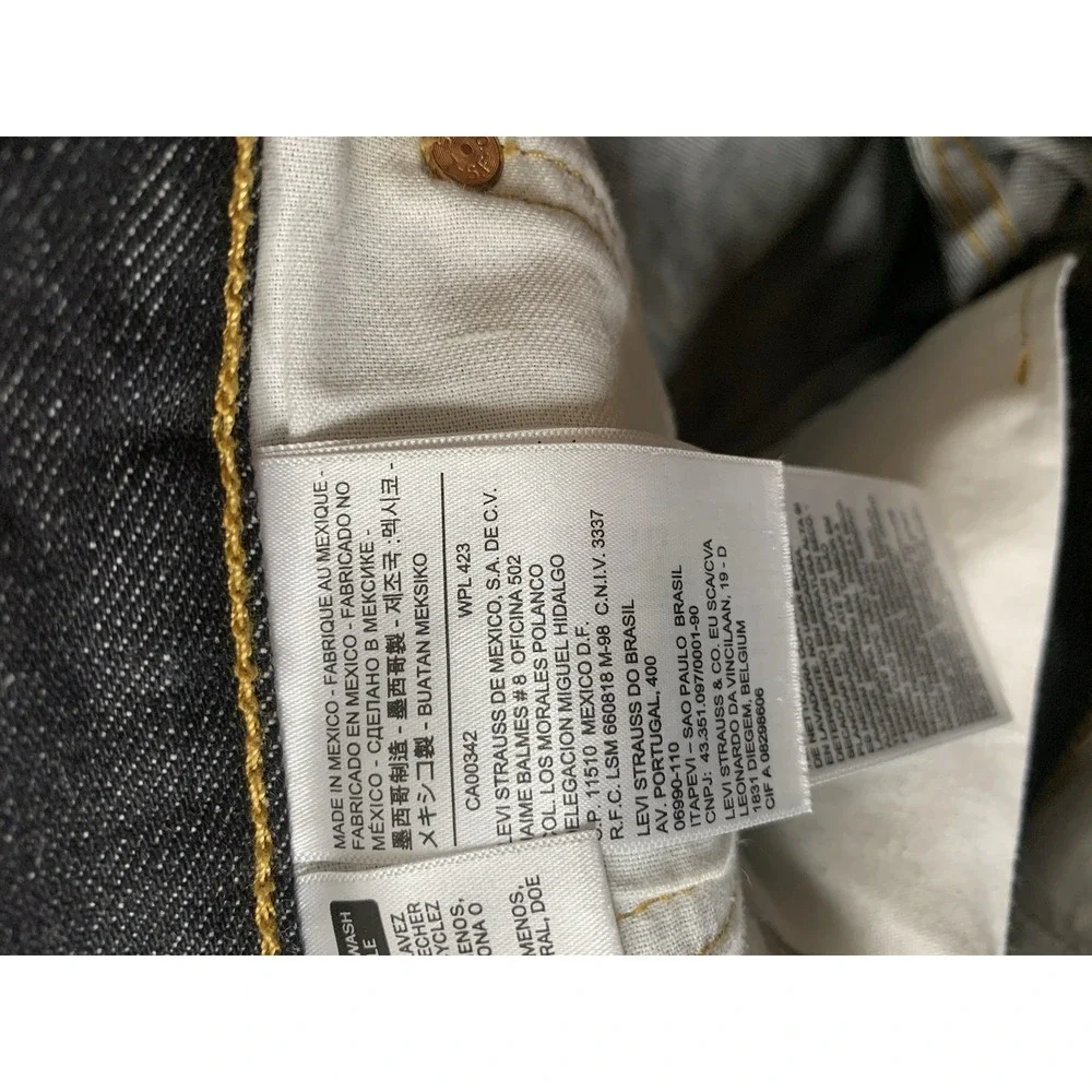 Levis please check
